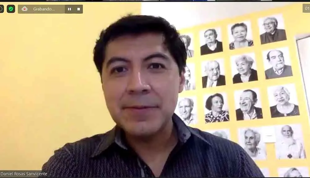 “La objetividad no existe”: Daniel Rosas en conferencia con alumnos de Comunicación